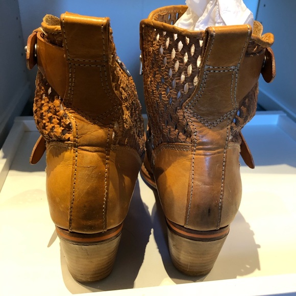Rag and bone Size 37 Cognac perforated booties SOLD ON FB - Picture 2 of 5